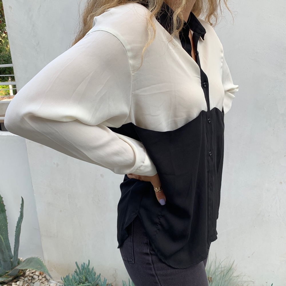 Color-block button down blouse - Picture 2 of 2